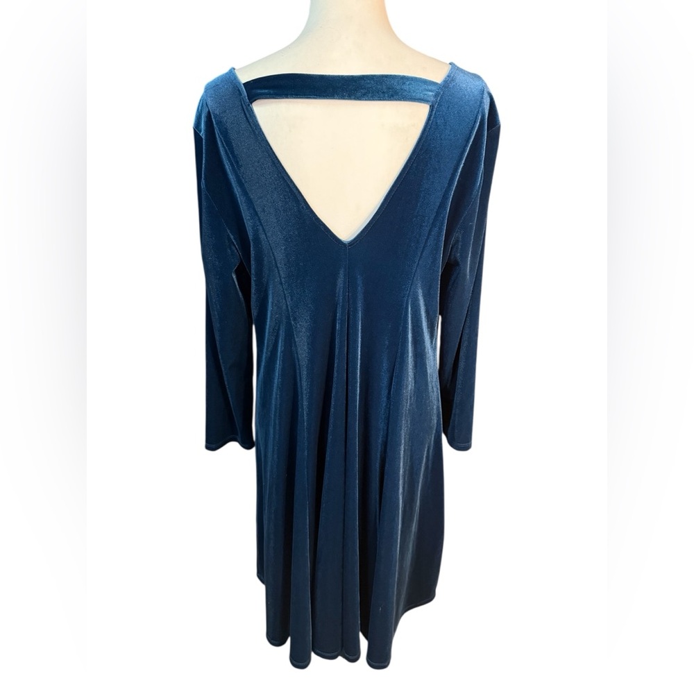Torrid Mini Velvet Fluted Dress Blue Long Sleeve Size 1 NWT New - Picture 7 of 14